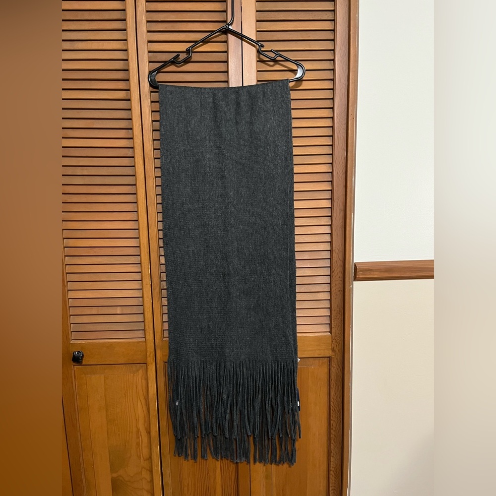Lucky Brand Gray Unisex Scarf